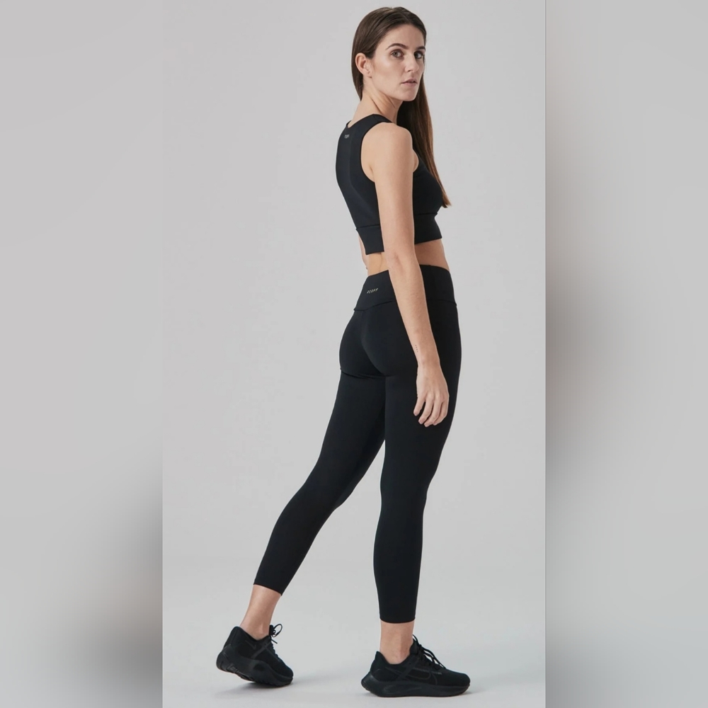 Perff Studio crop top and leggings
